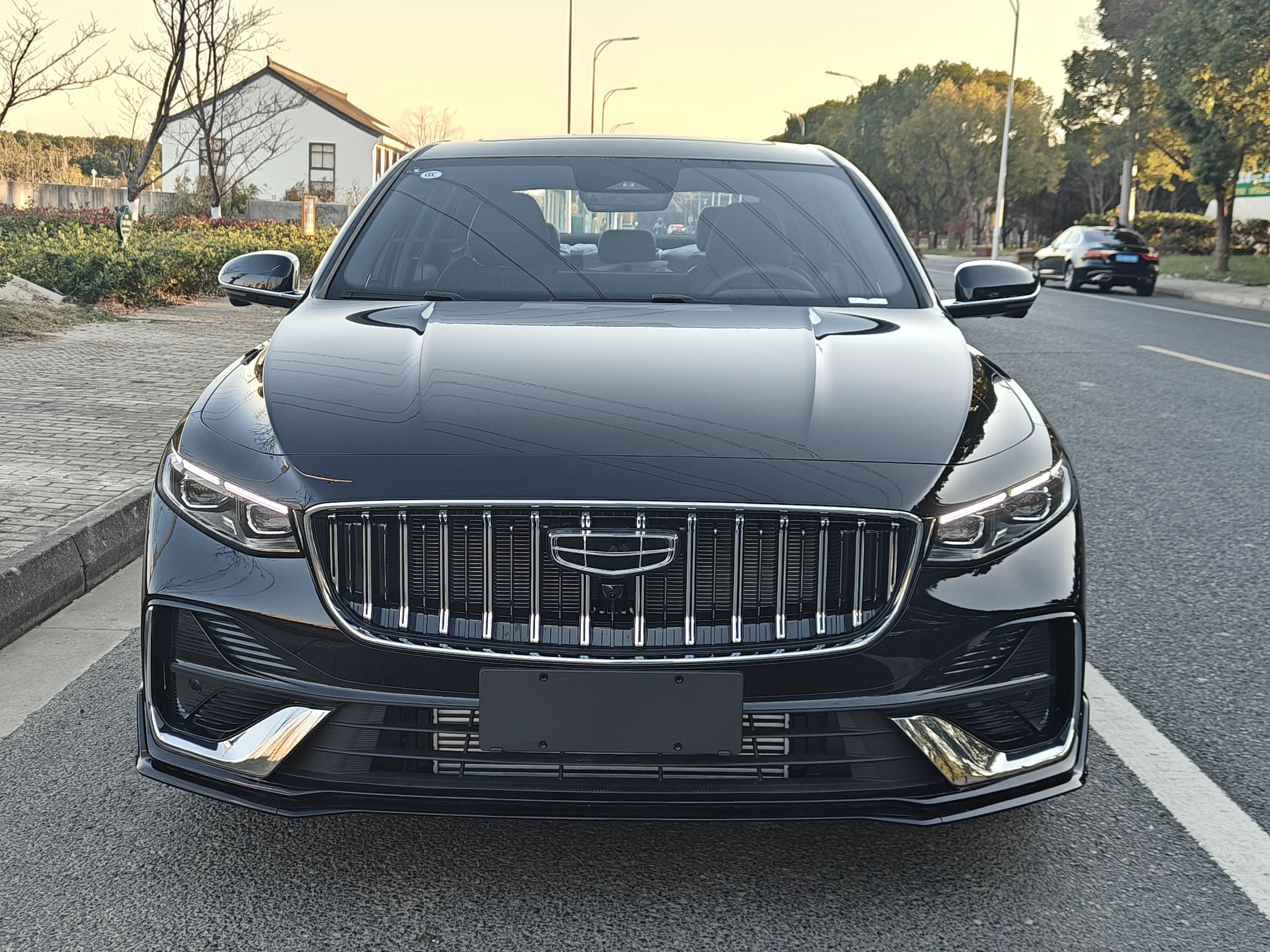 Geely Xing Rui  из Китая