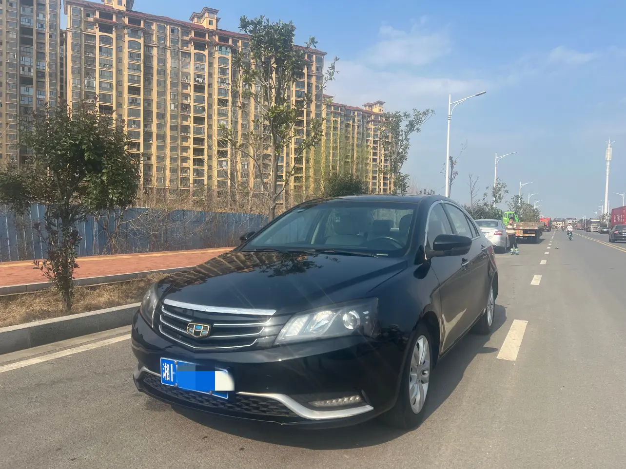 Geely Emgrand  из Китая