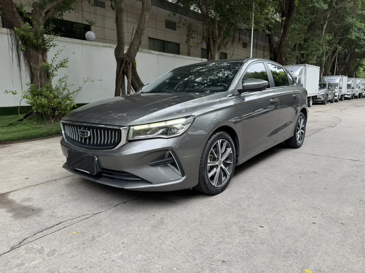 Geely Emgrand  из Китая