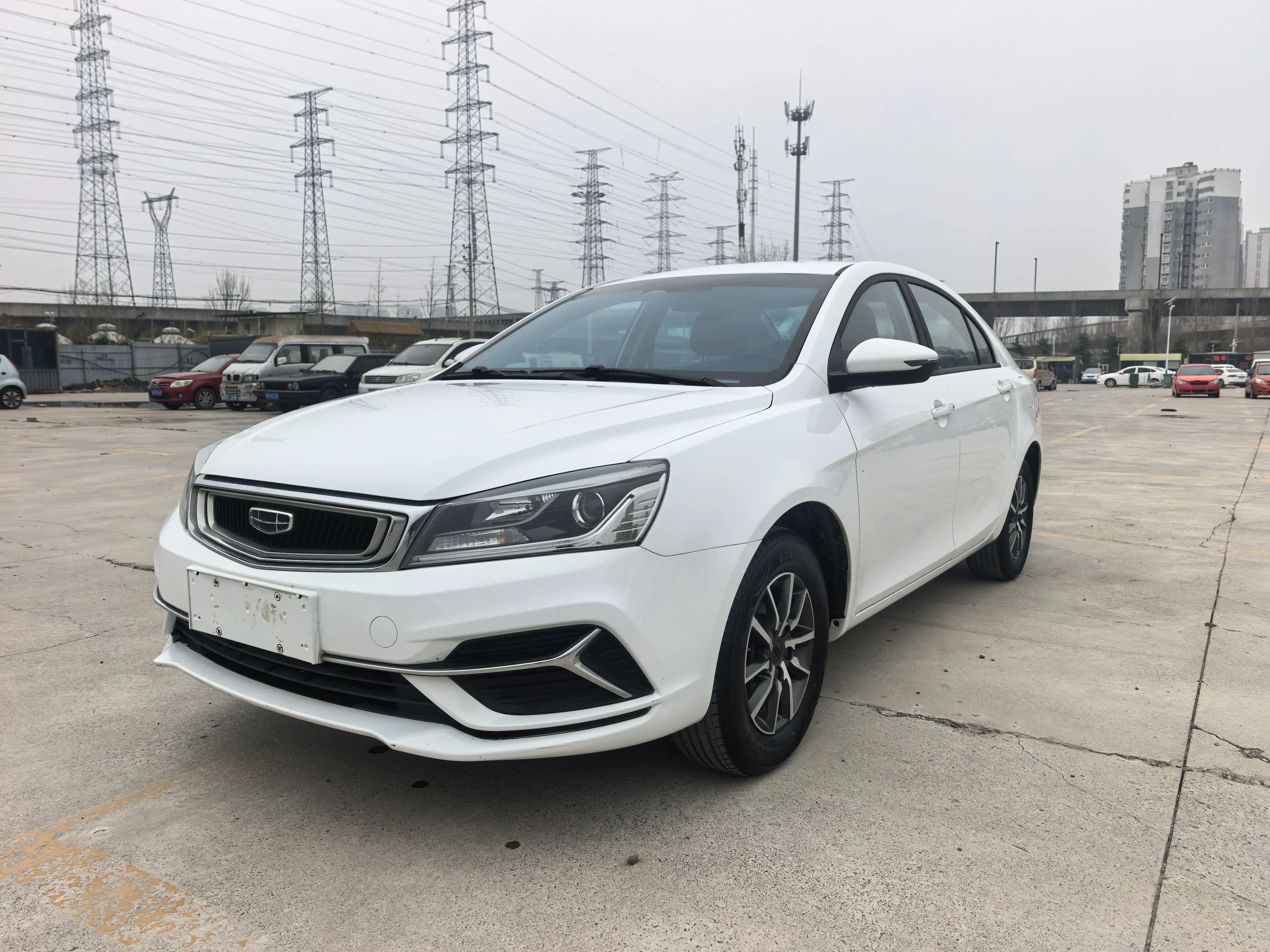 Geely Emgrand  из Китая