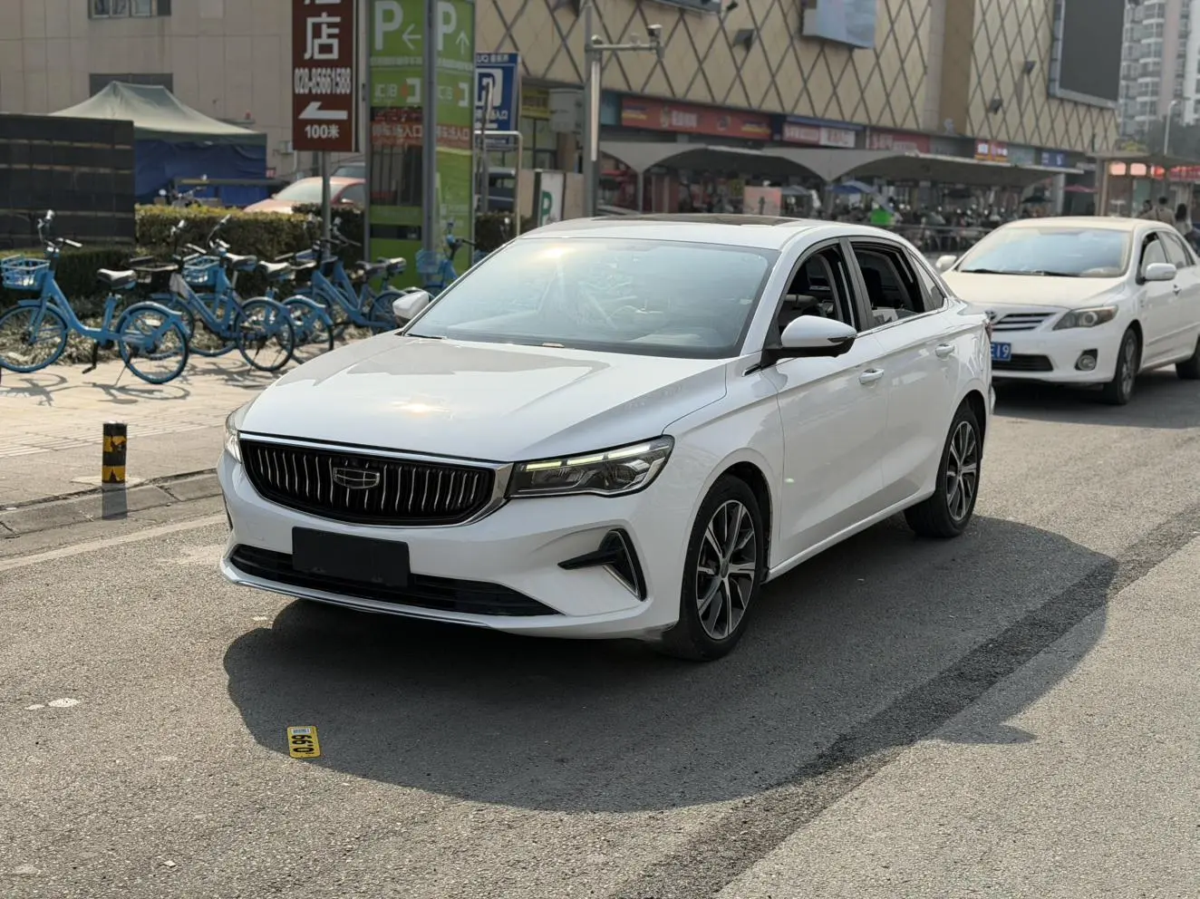 Geely Emgrand  из Китая