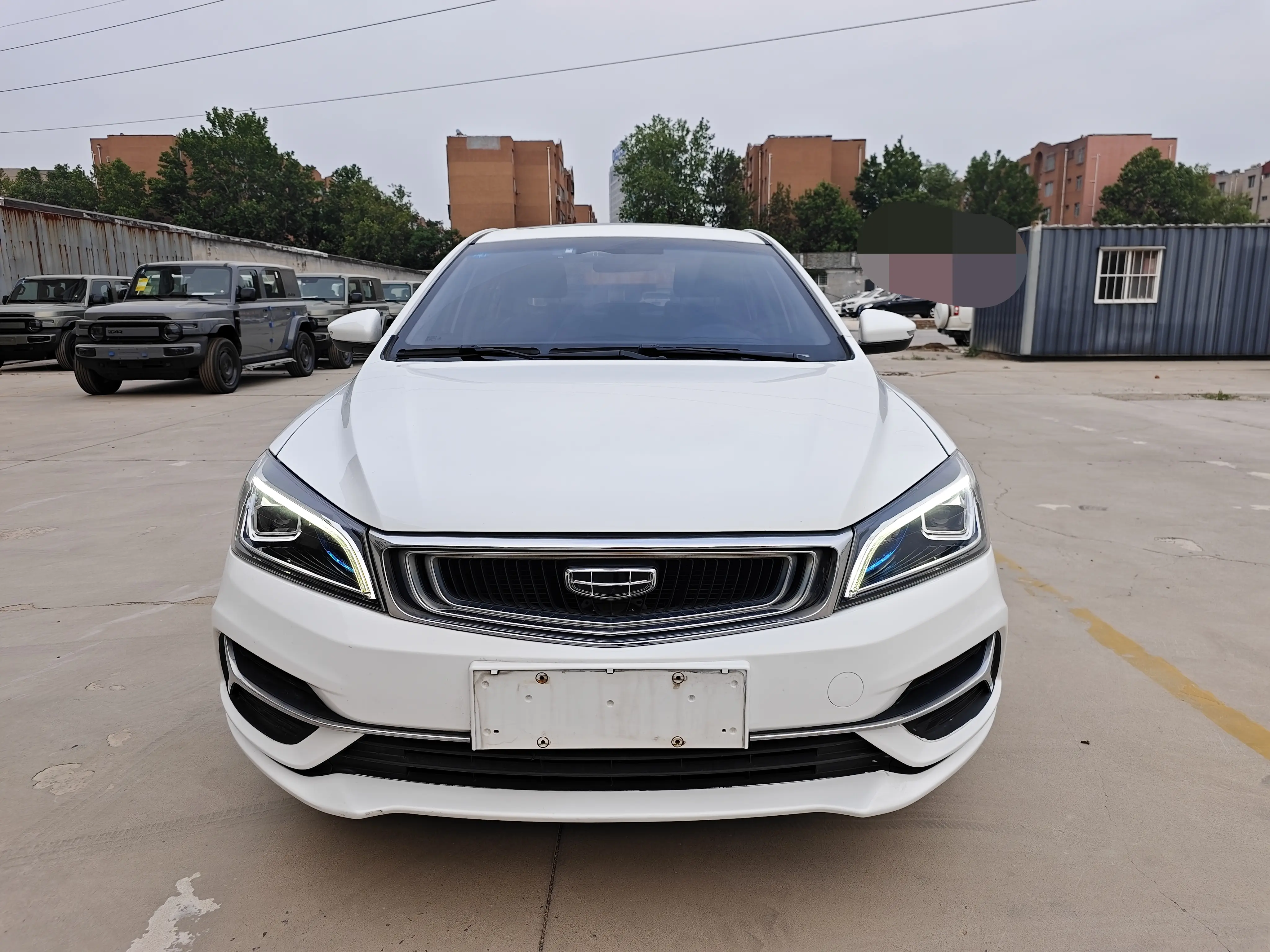 Geely Emgrand  из Китая