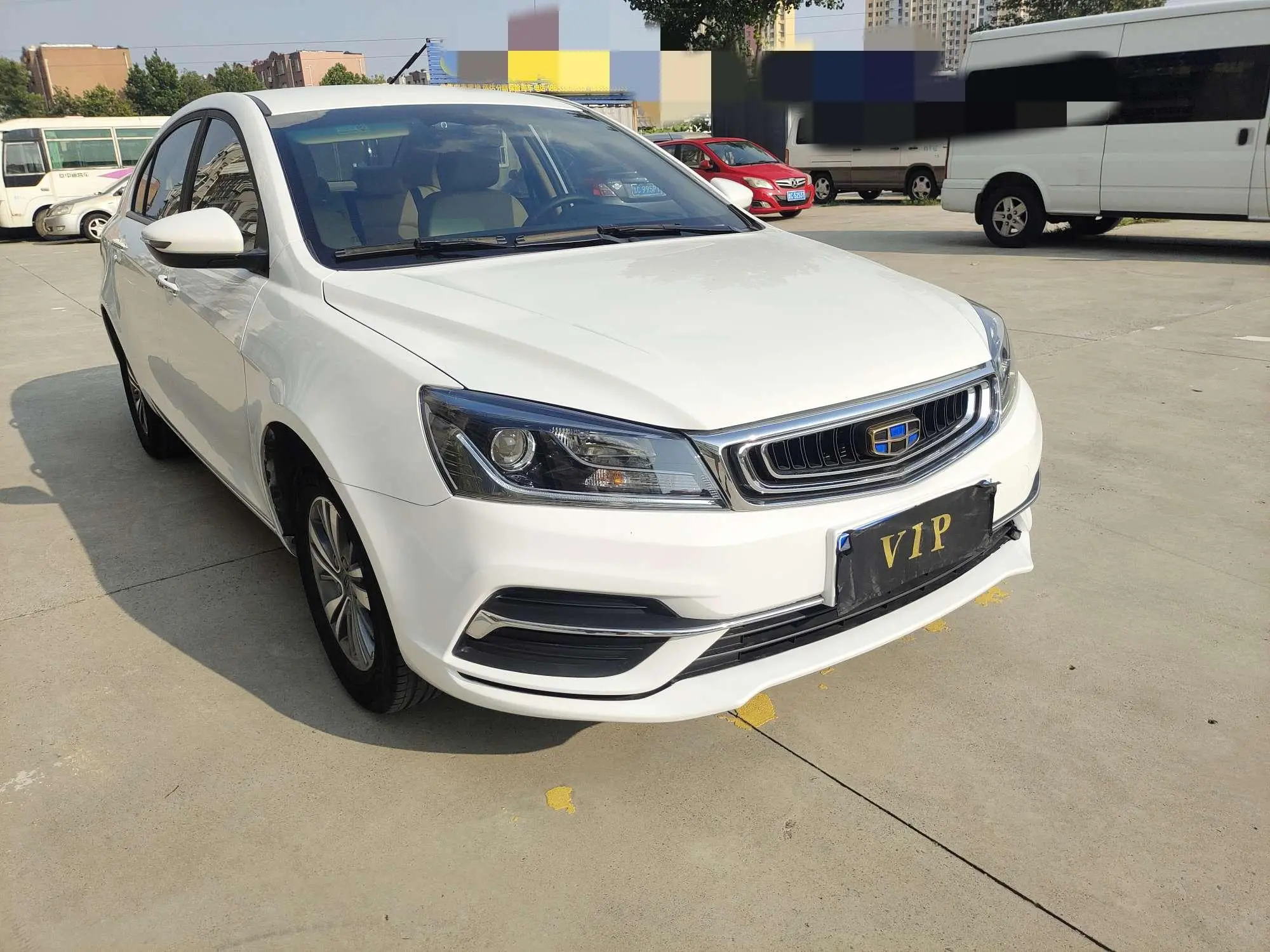 Geely Emgrand  из Китая