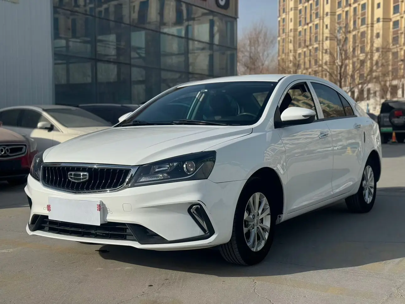Geely Emgrand  из Китая