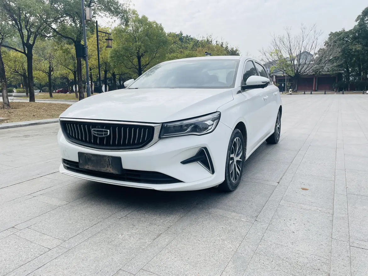 Geely Emgrand  из Китая