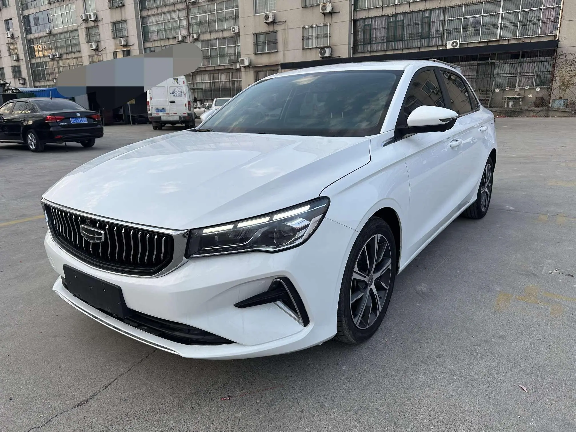 Geely Emgrand  из Китая