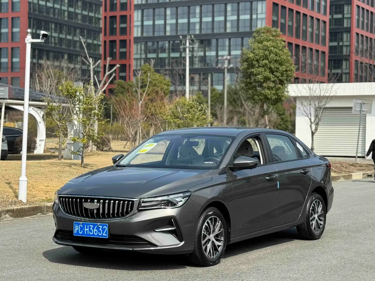 Geely Emgrand  из Китая
