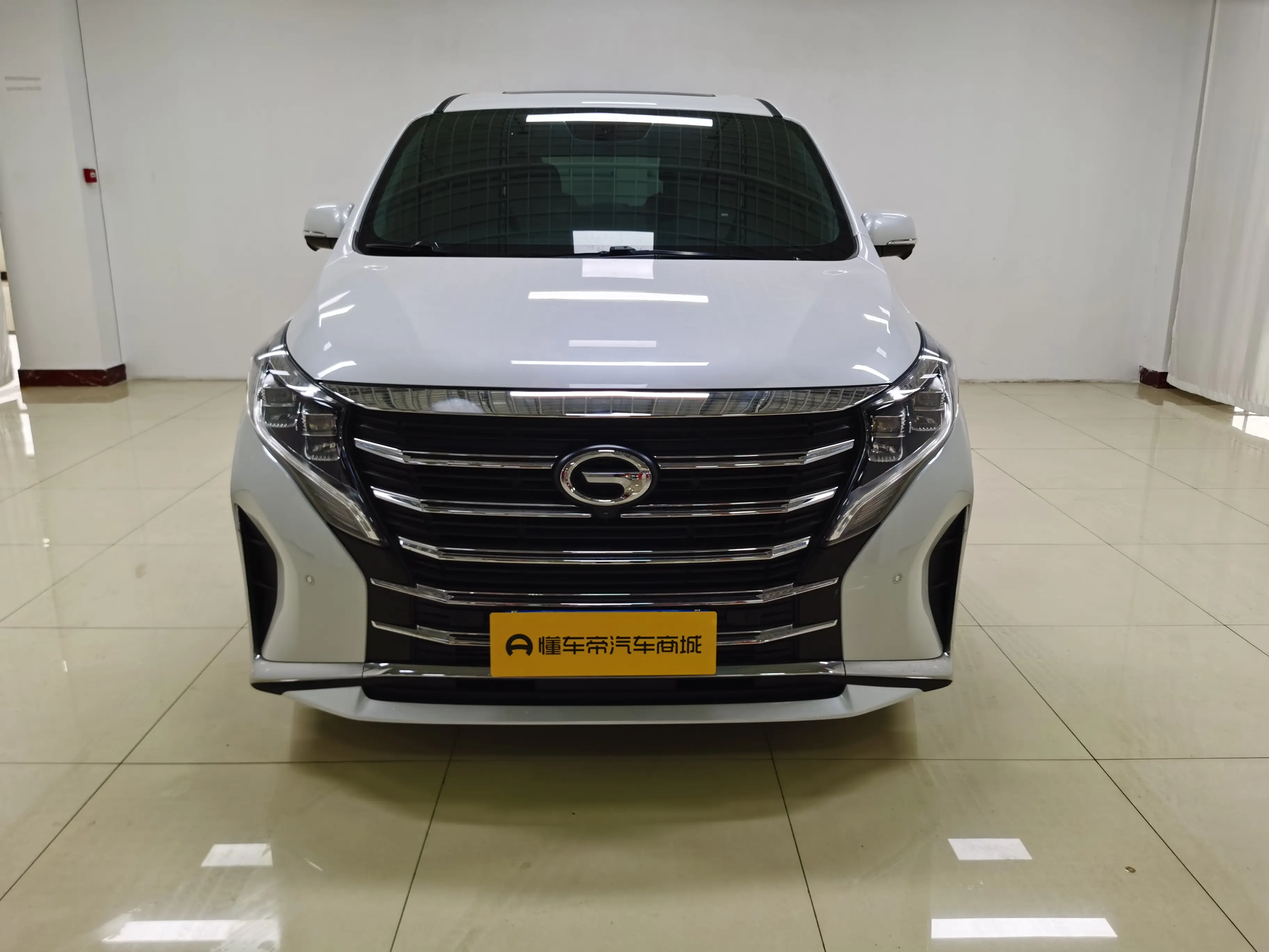 GAC Trumpchi M8  из Китая
