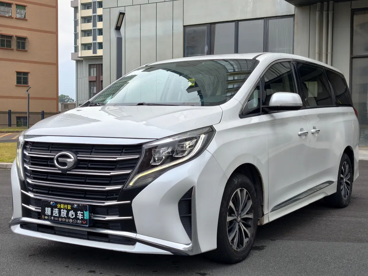 GAC Trumpchi M8  из Китая