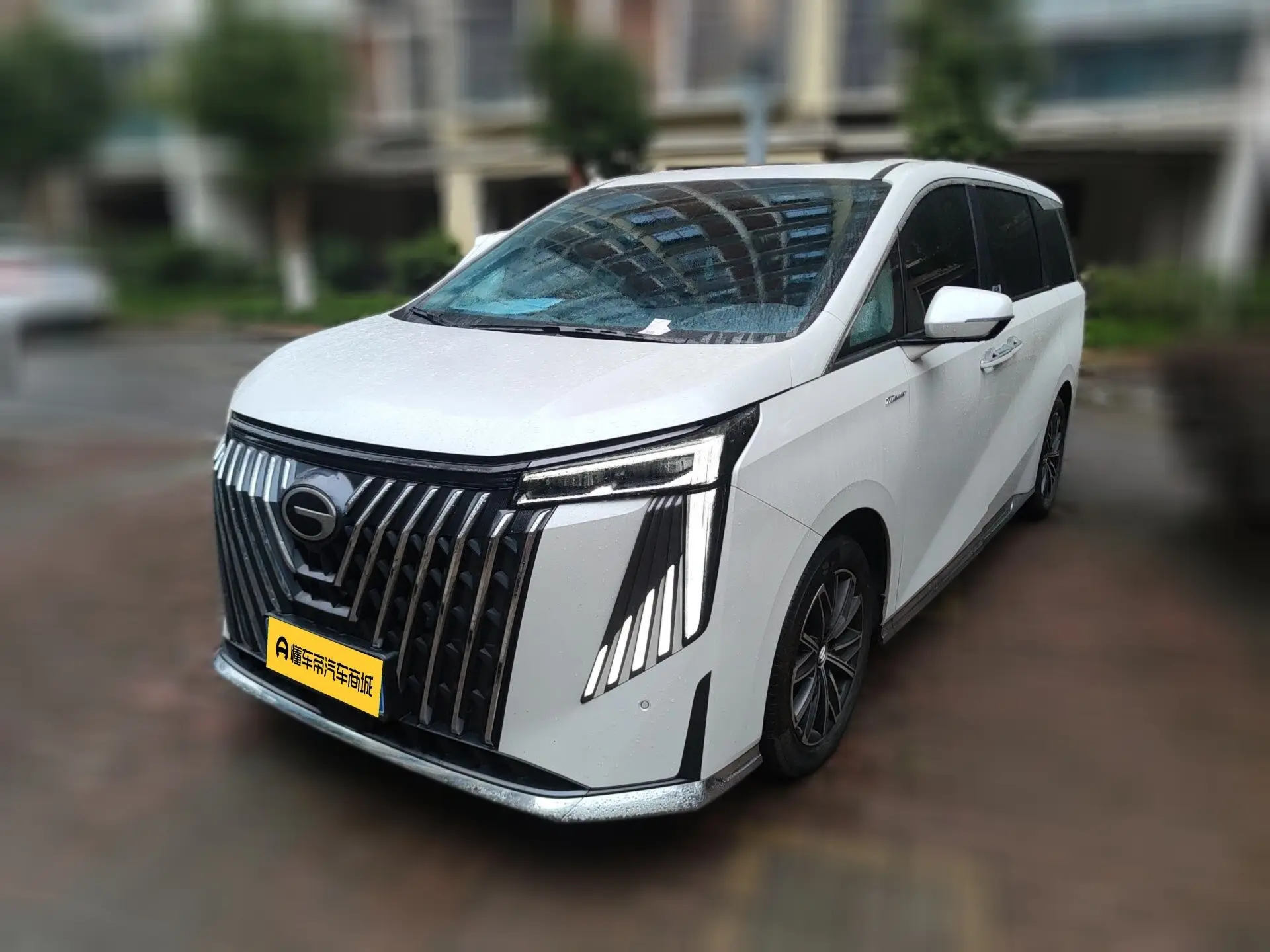 GAC Trumpchi M8  из Китая