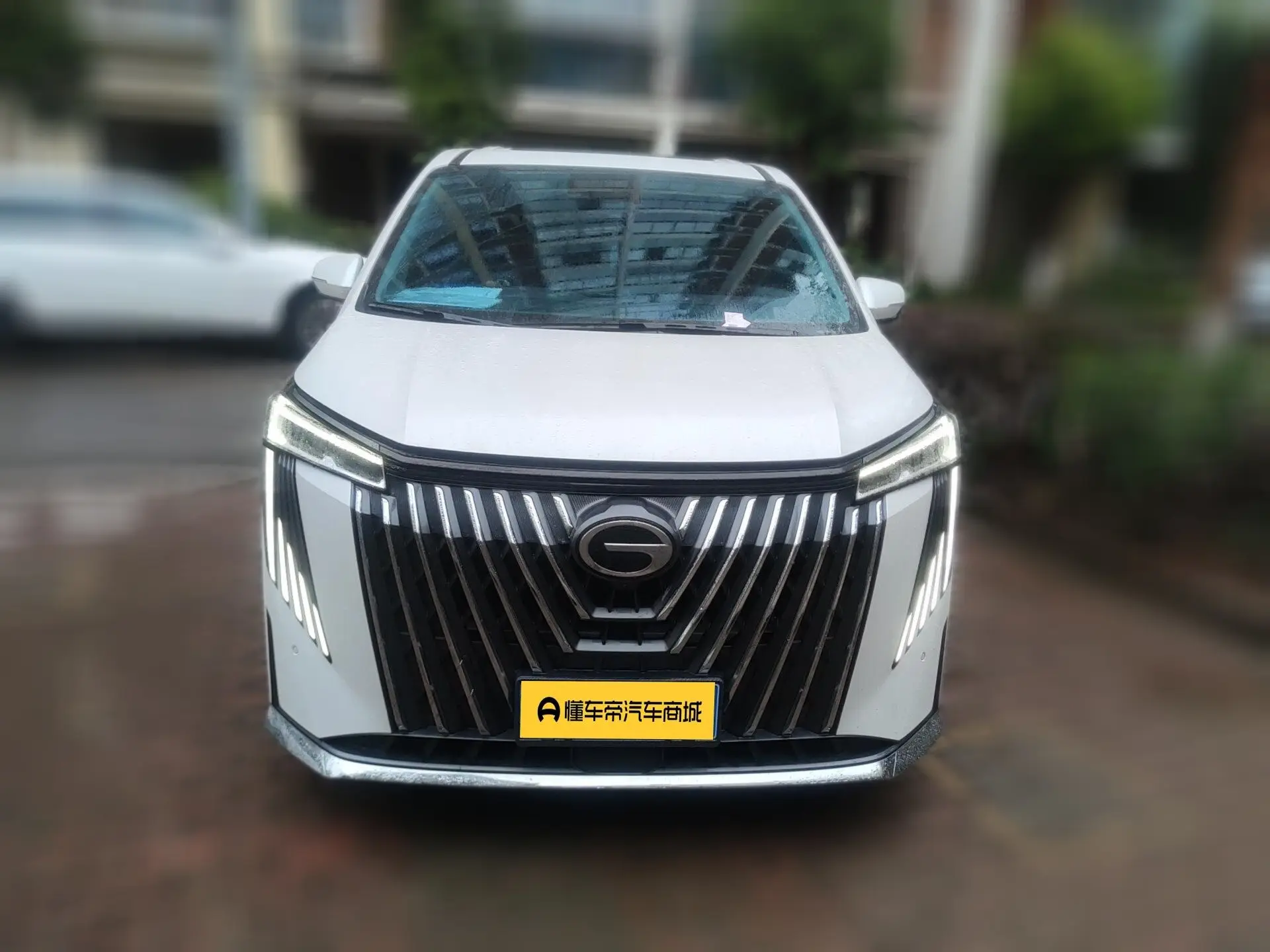 GAC Trumpchi M8  из Китая