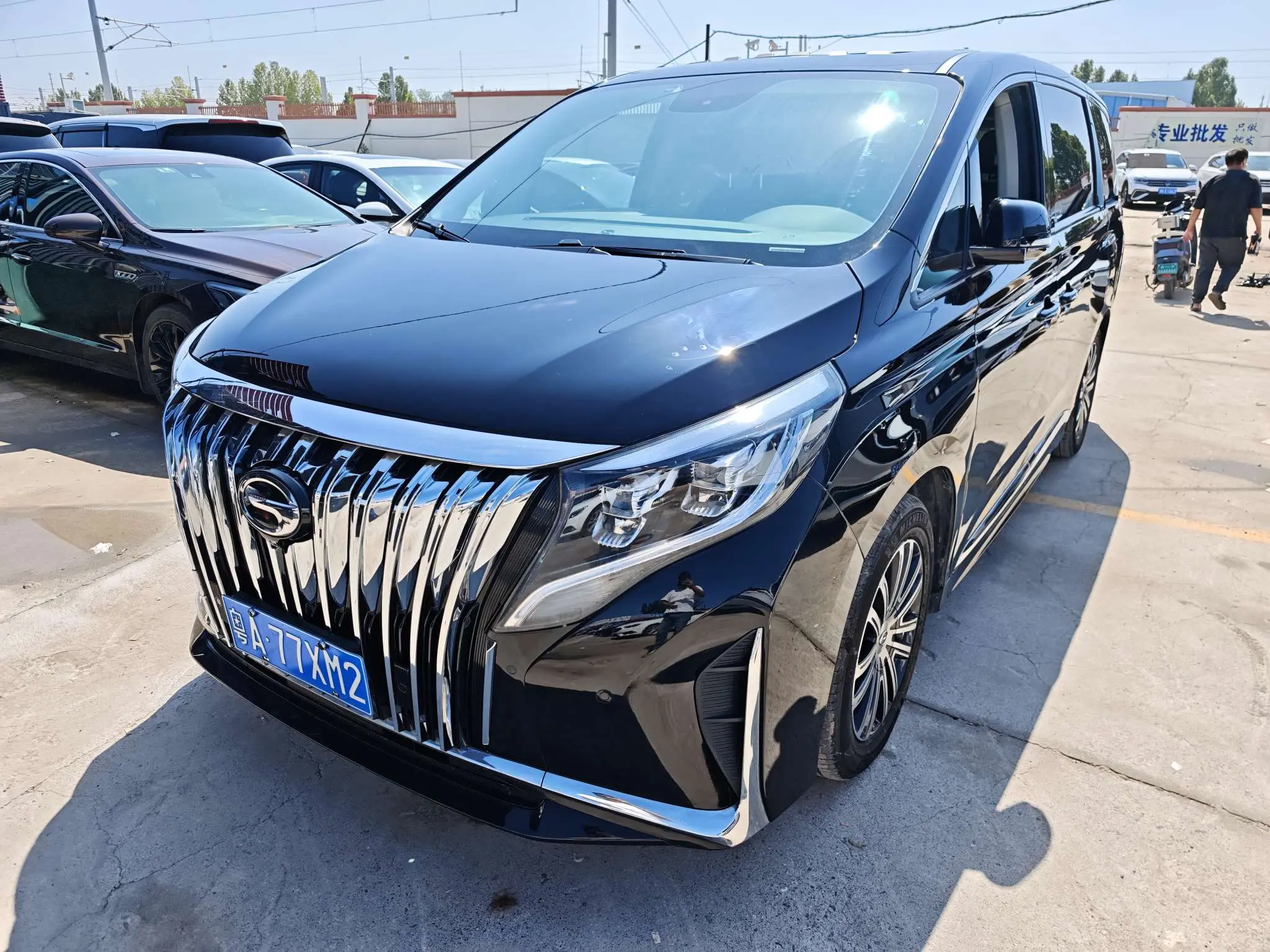 GAC Trumpchi M8  из Китая