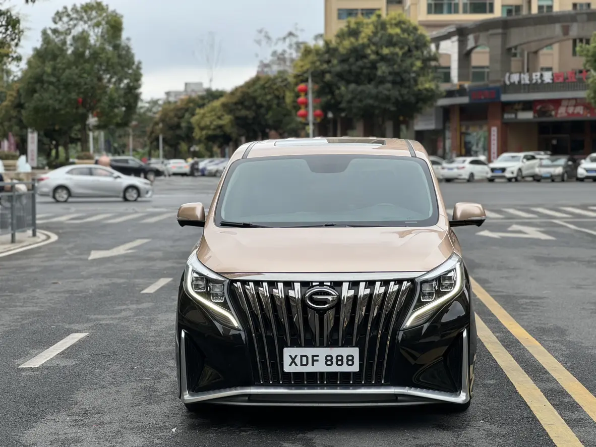 GAC Trumpchi M8  из Китая