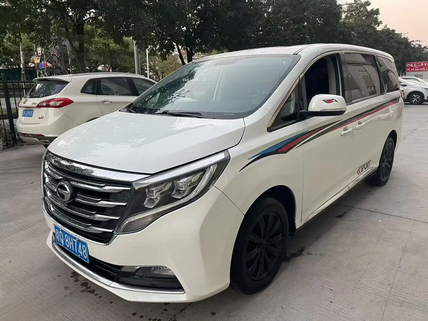 GAC Trumpchi M8  из Китая