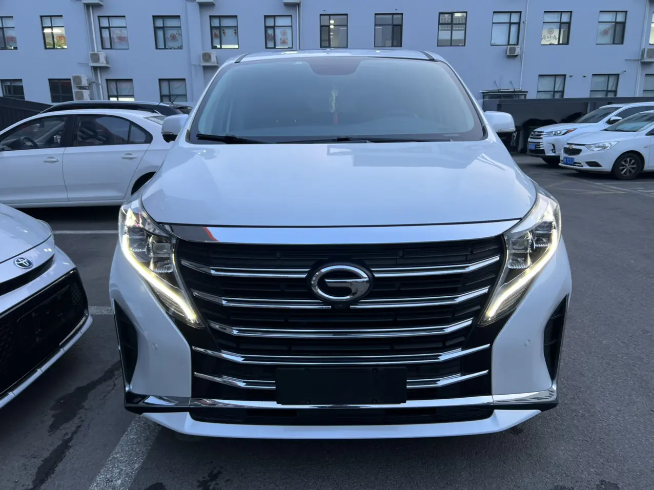 GAC Trumpchi M8  из Китая