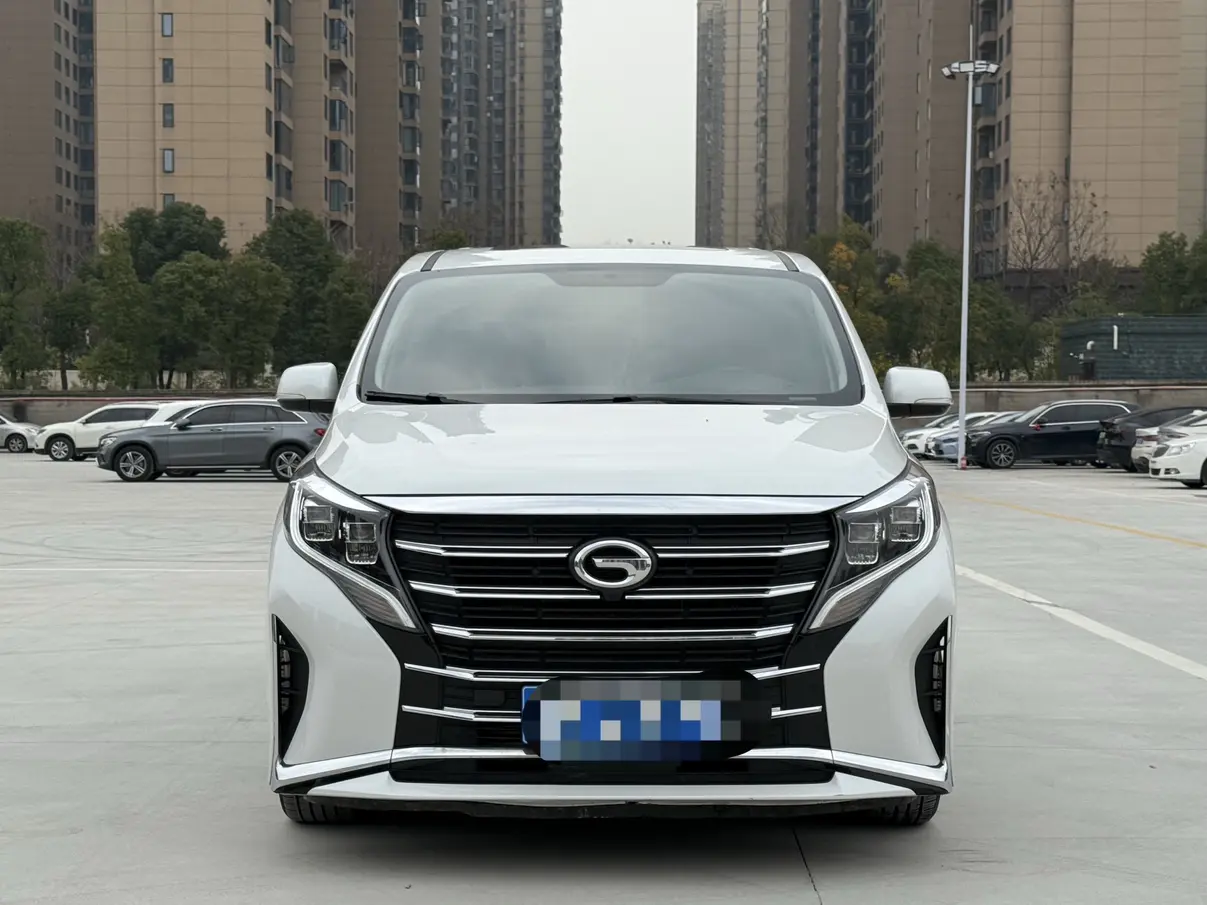 GAC Trumpchi M8  из Китая