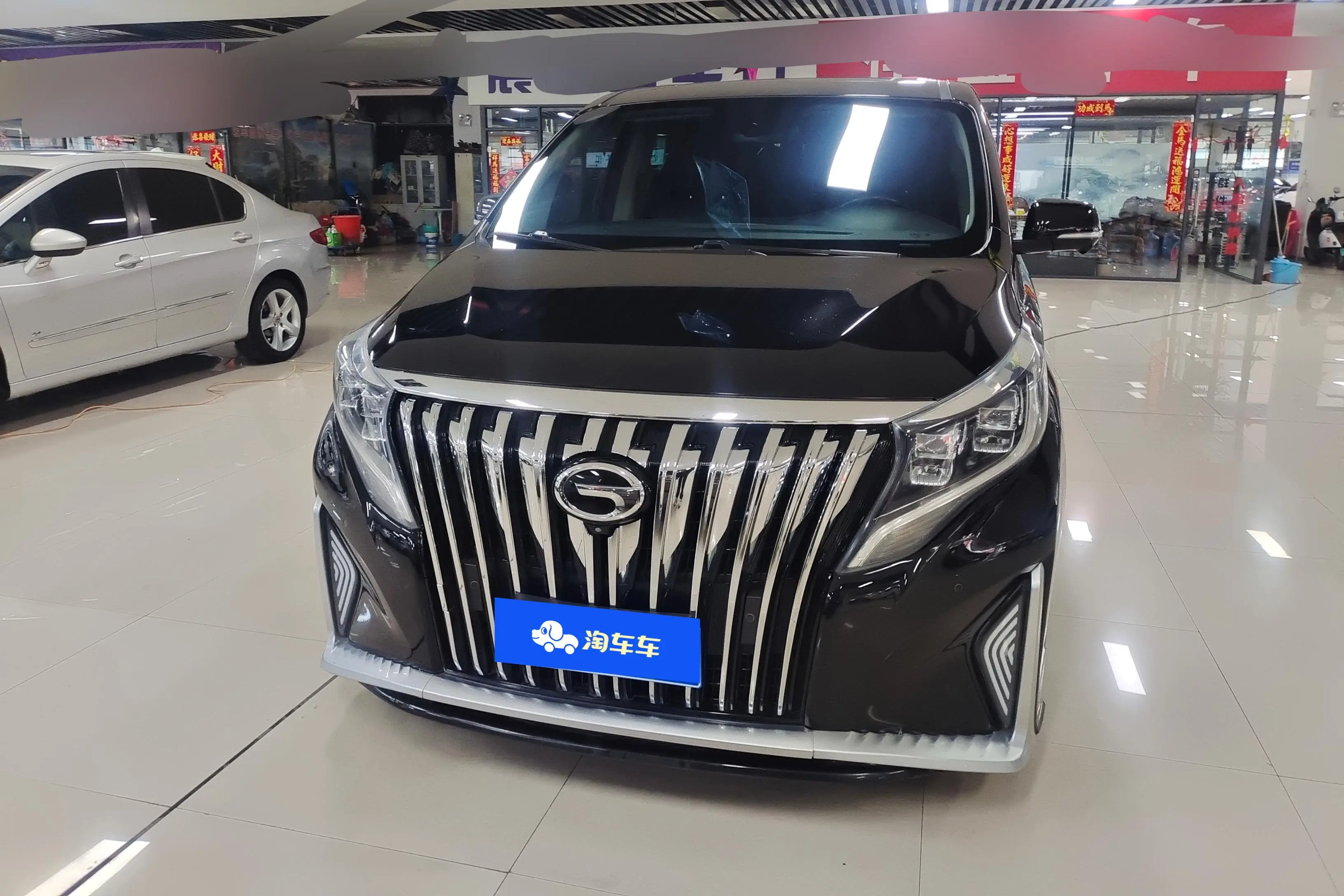 GAC Trumpchi M8  из Китая