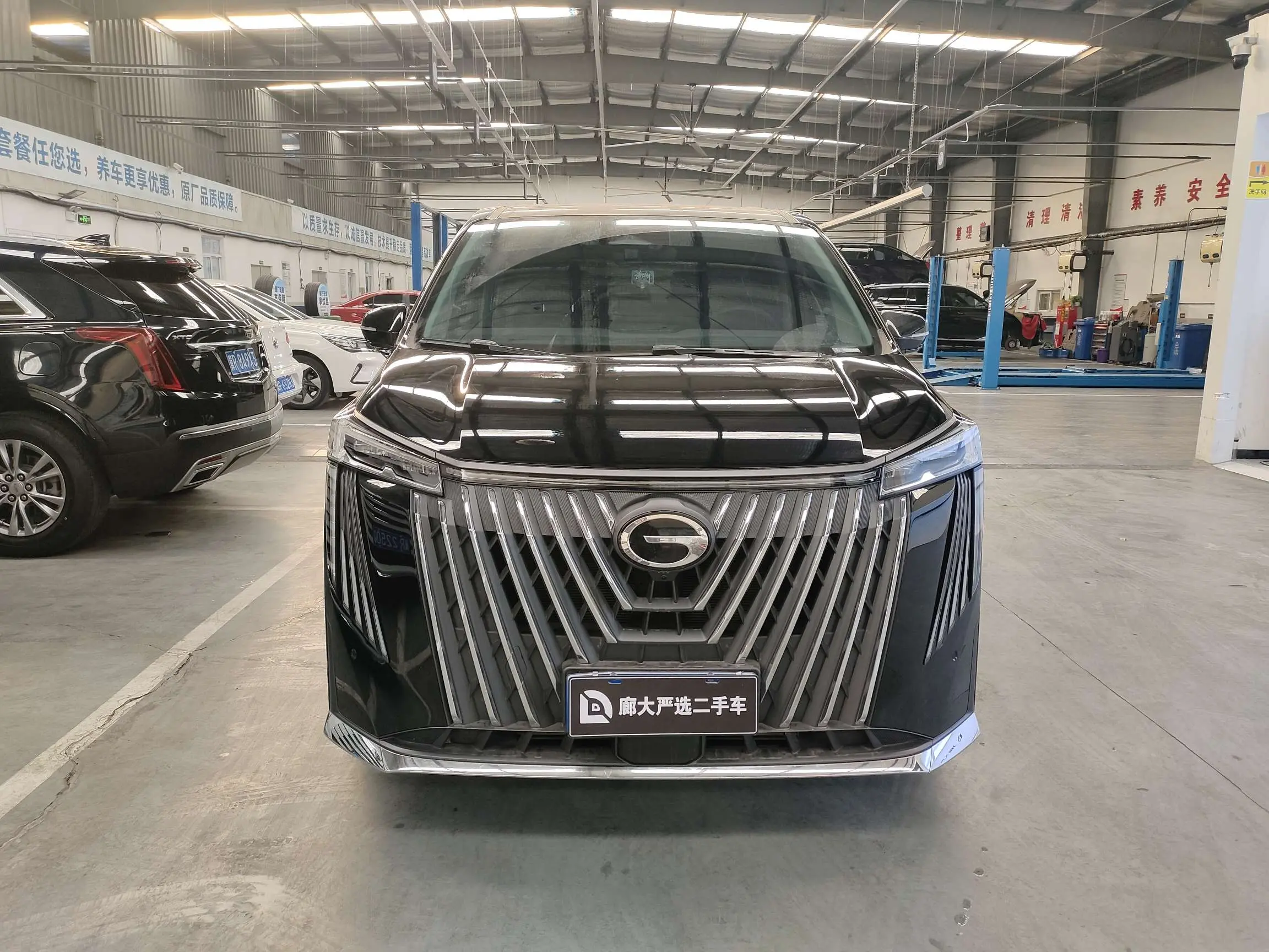 GAC Trumpchi M8  из Китая