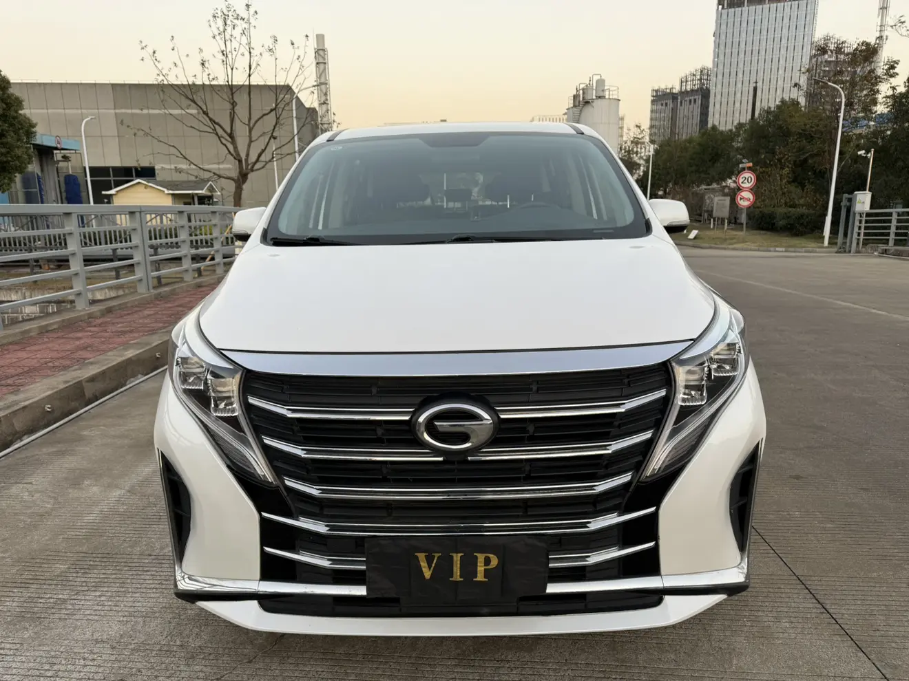 GAC Trumpchi M8  из Китая