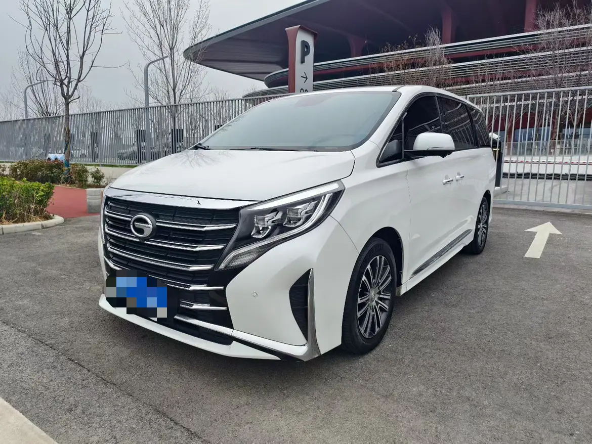 GAC Trumpchi M8  из Китая