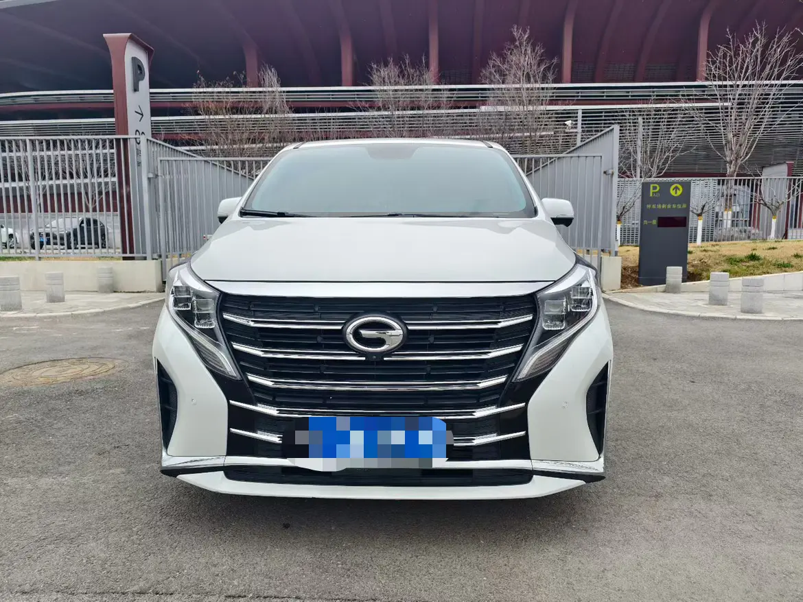 GAC Trumpchi M8  из Китая