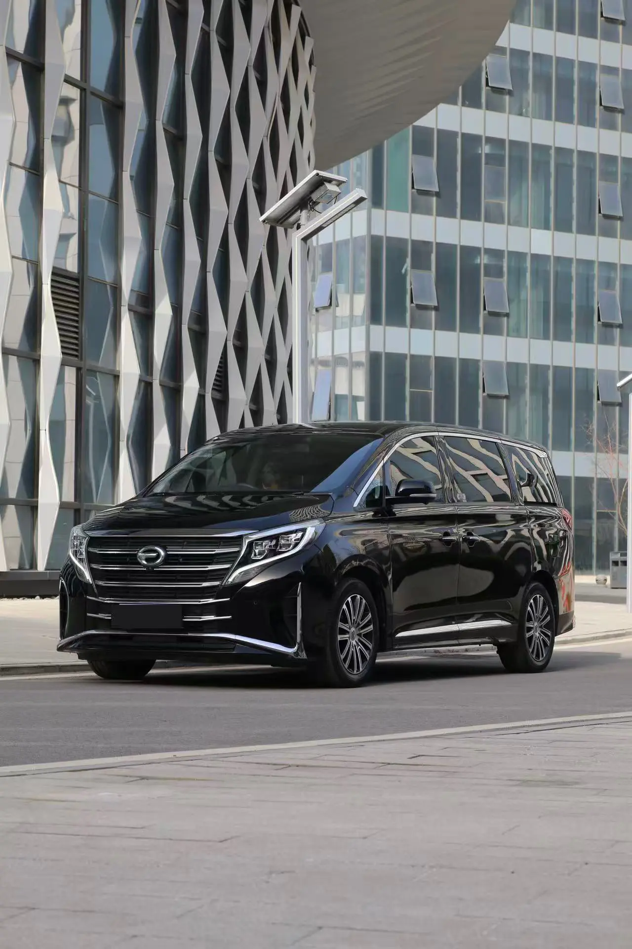 GAC Trumpchi M8  из Китая