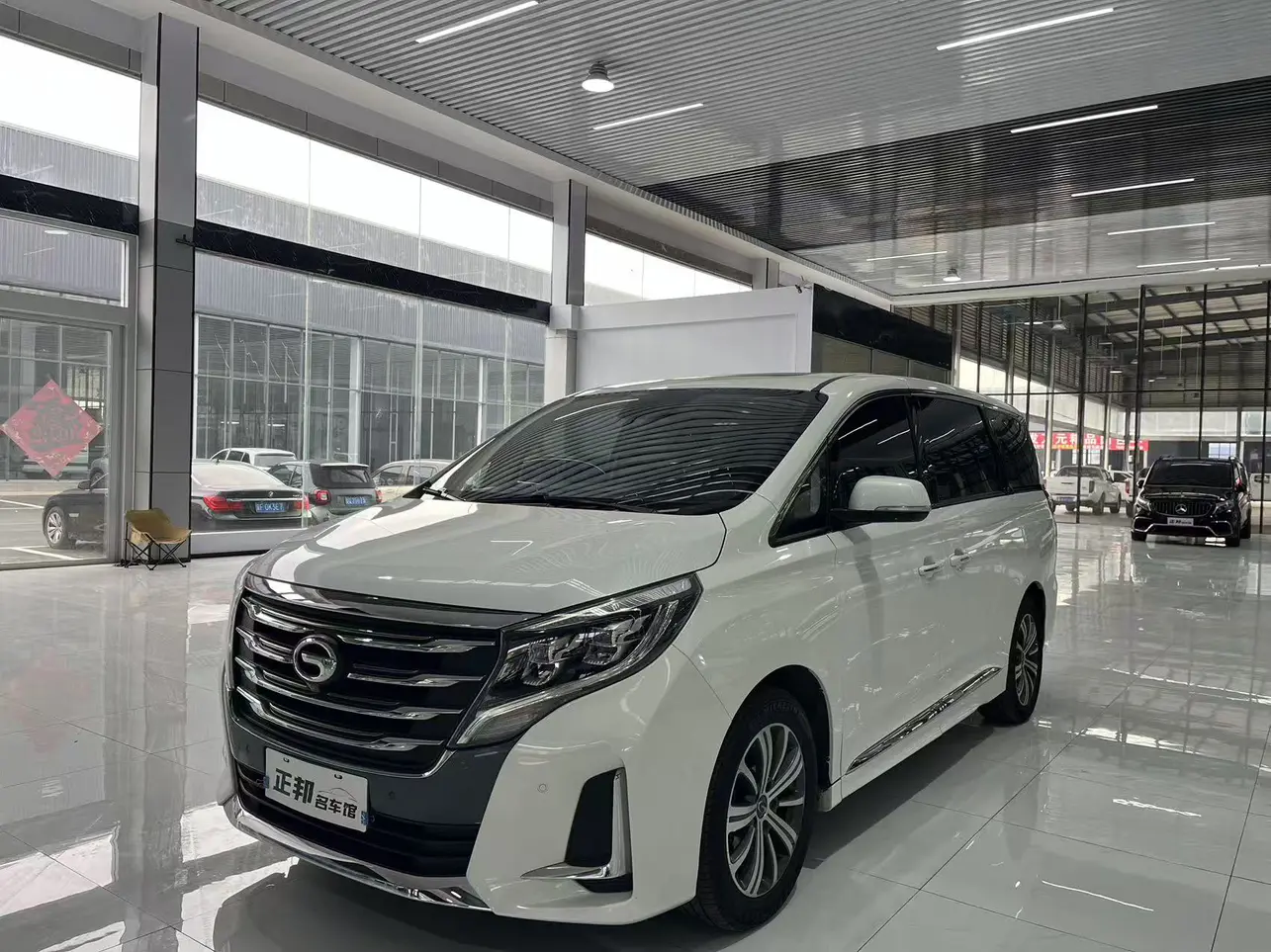 GAC Trumpchi M8  из Китая