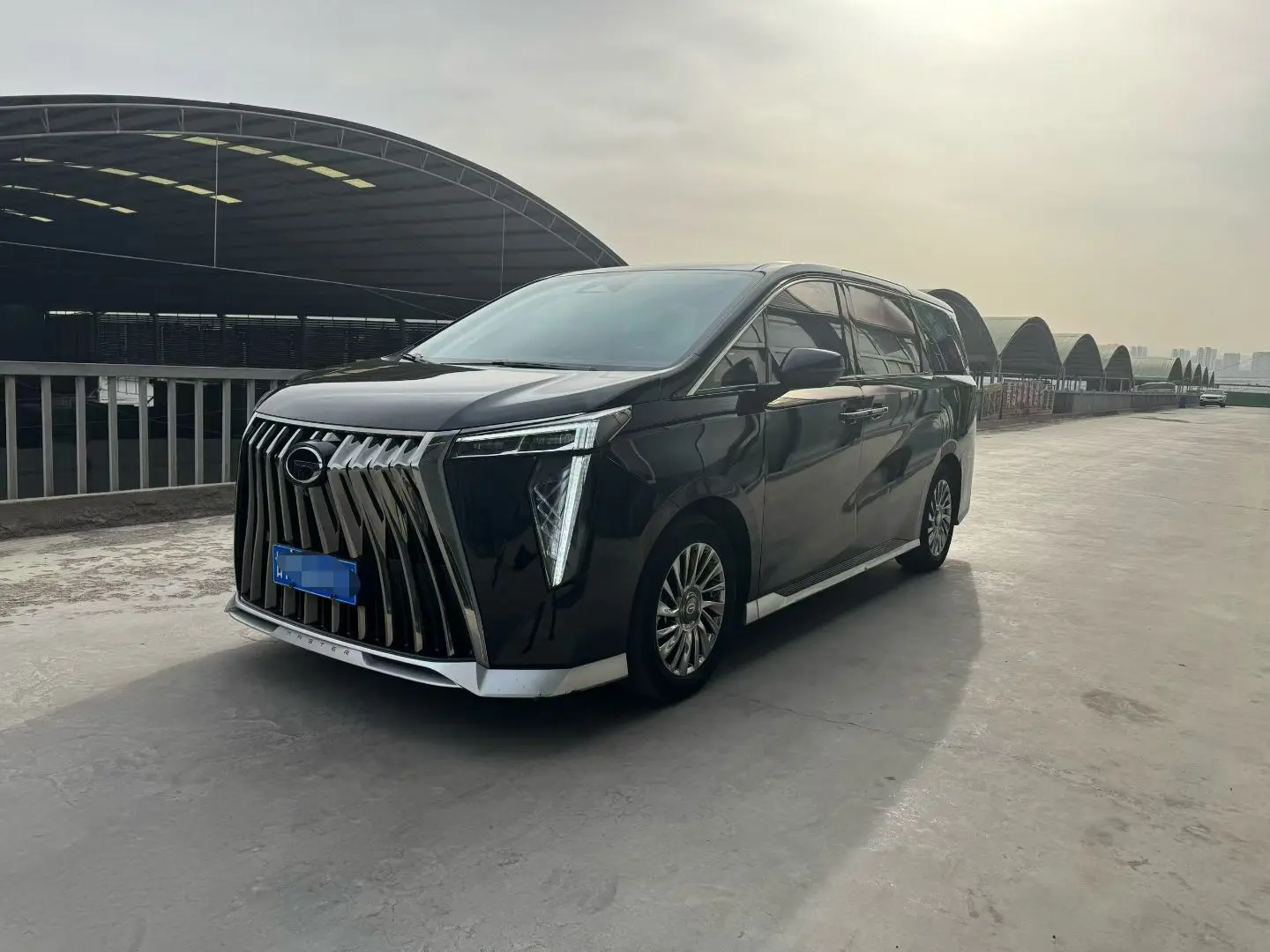 GAC Trumpchi M8  из Китая