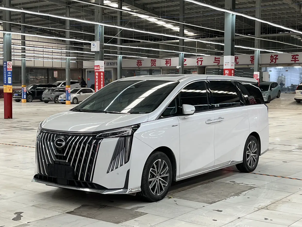 GAC Trumpchi M8  из Китая