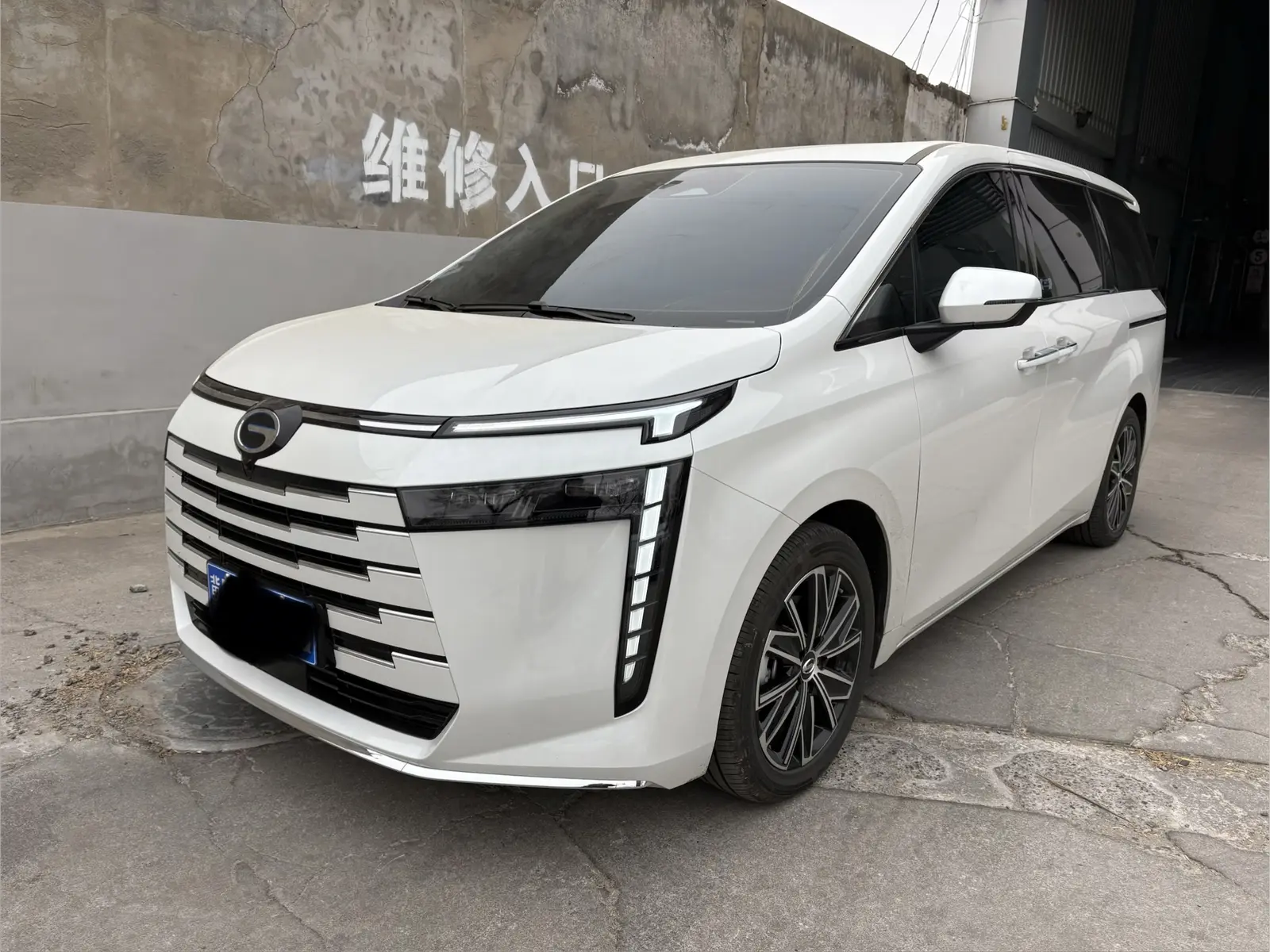 GAC Trumpchi E8  из Китая