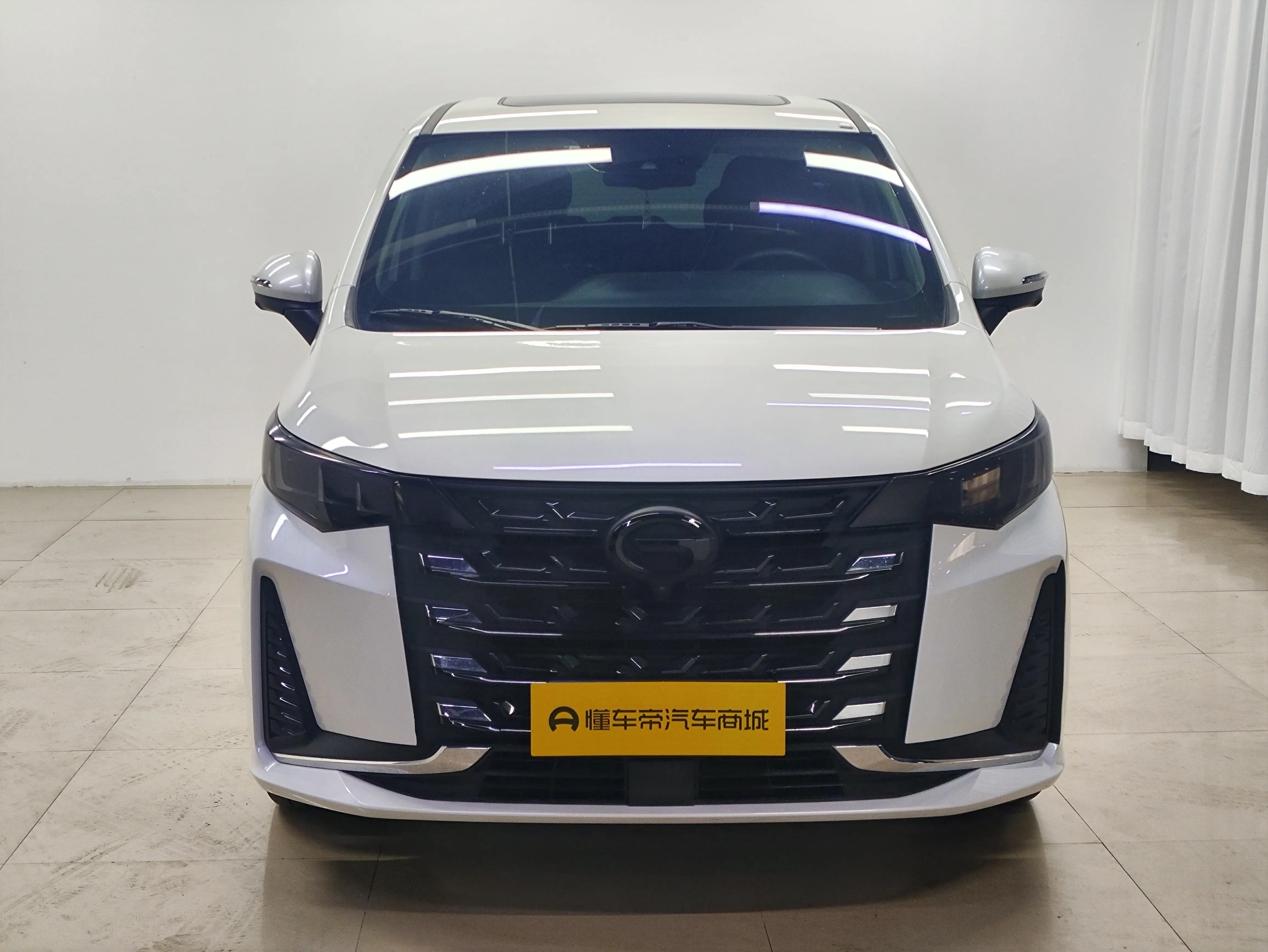 GAC Trumpchi M6  из Китая