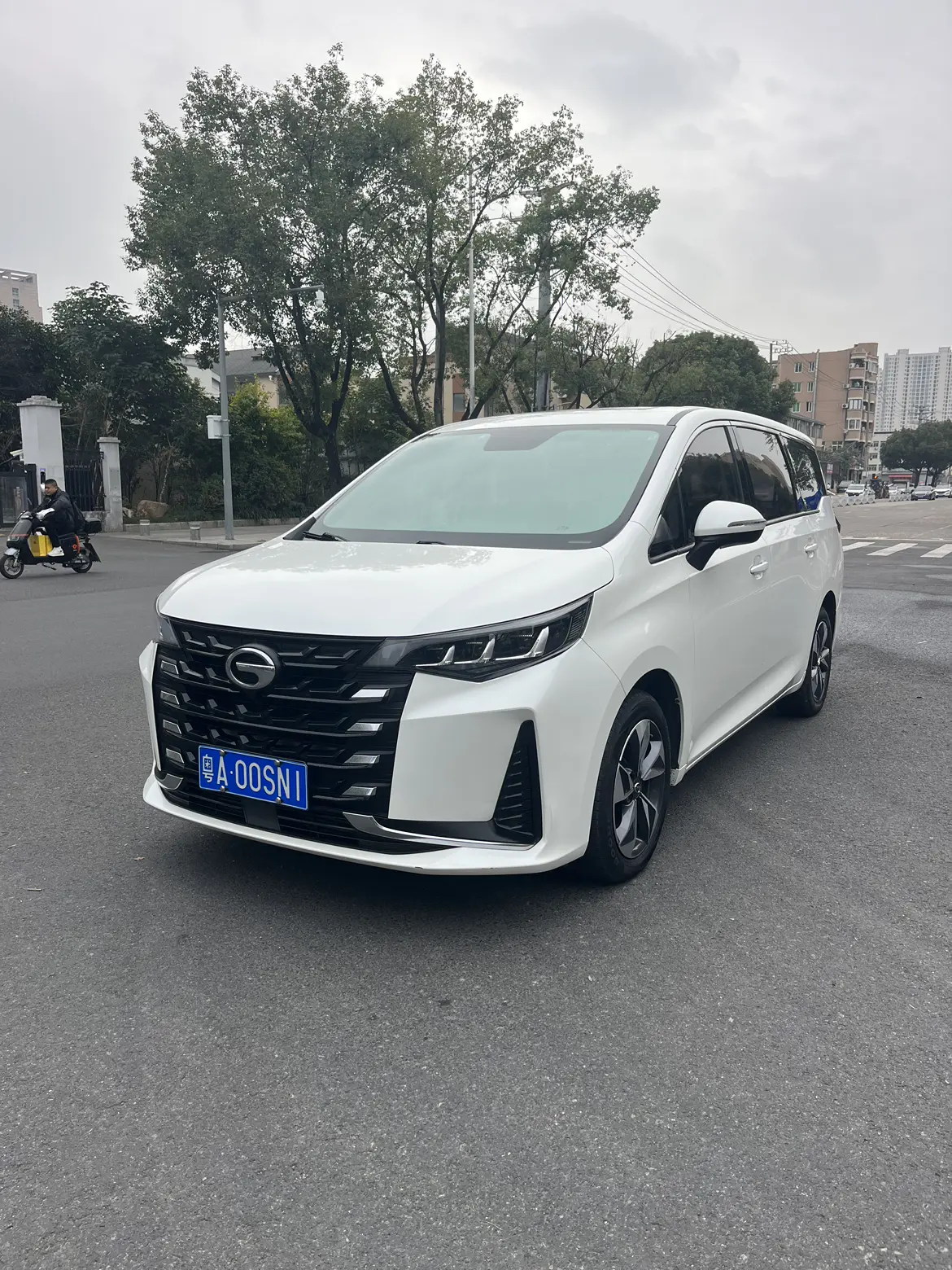 GAC Trumpchi M6  из Китая