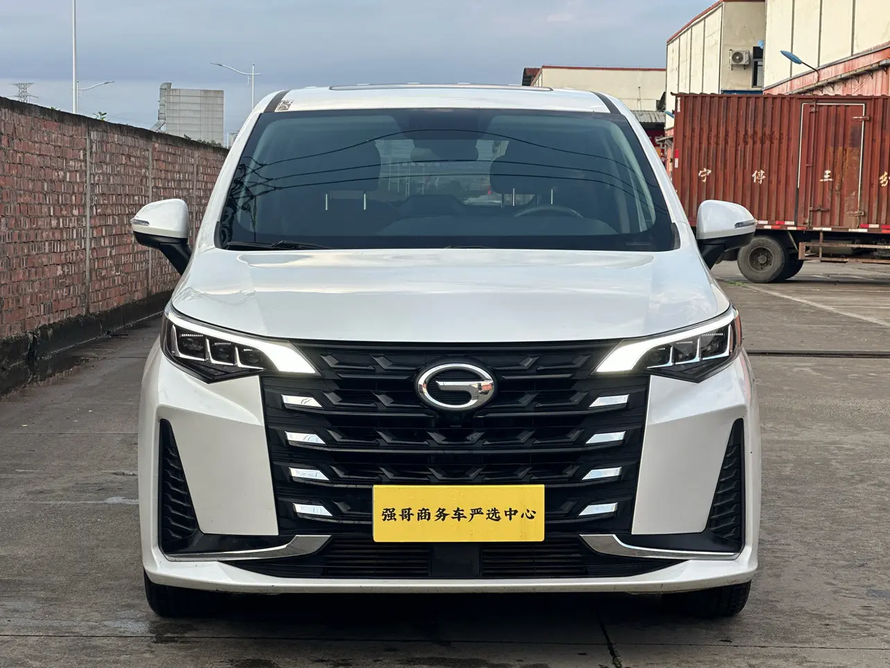 GAC Trumpchi M6  из Китая