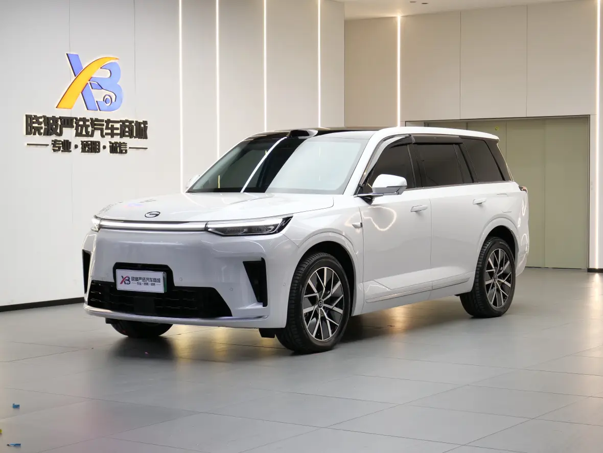 GAC Trumpchi Yearns for S9  из Китая