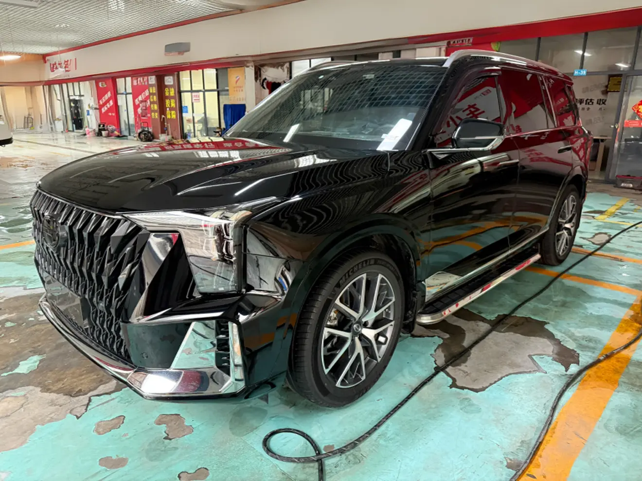 GAC Trumpchi GS8  из Китая