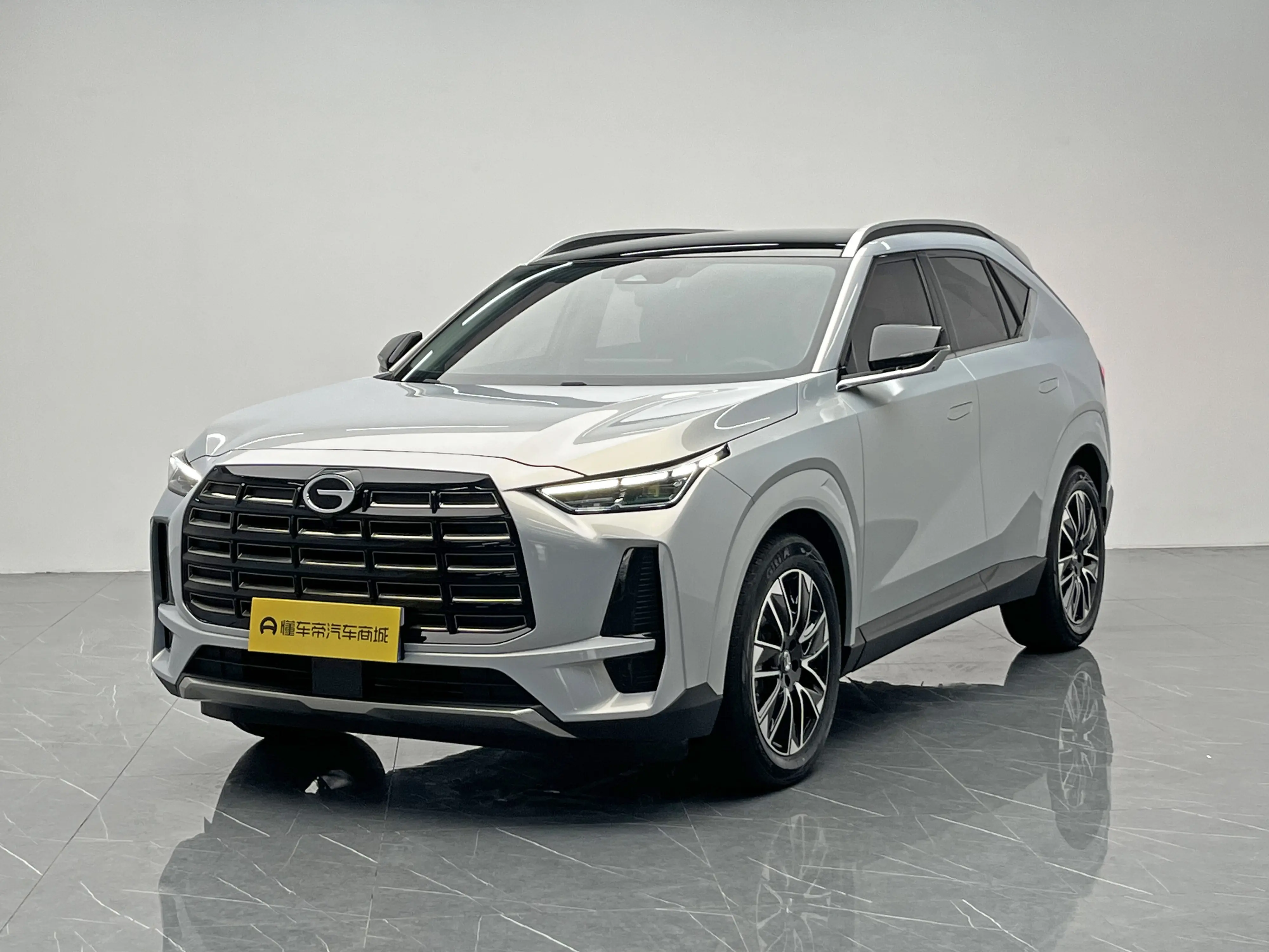 GAC Trumpchi GS4  из Китая