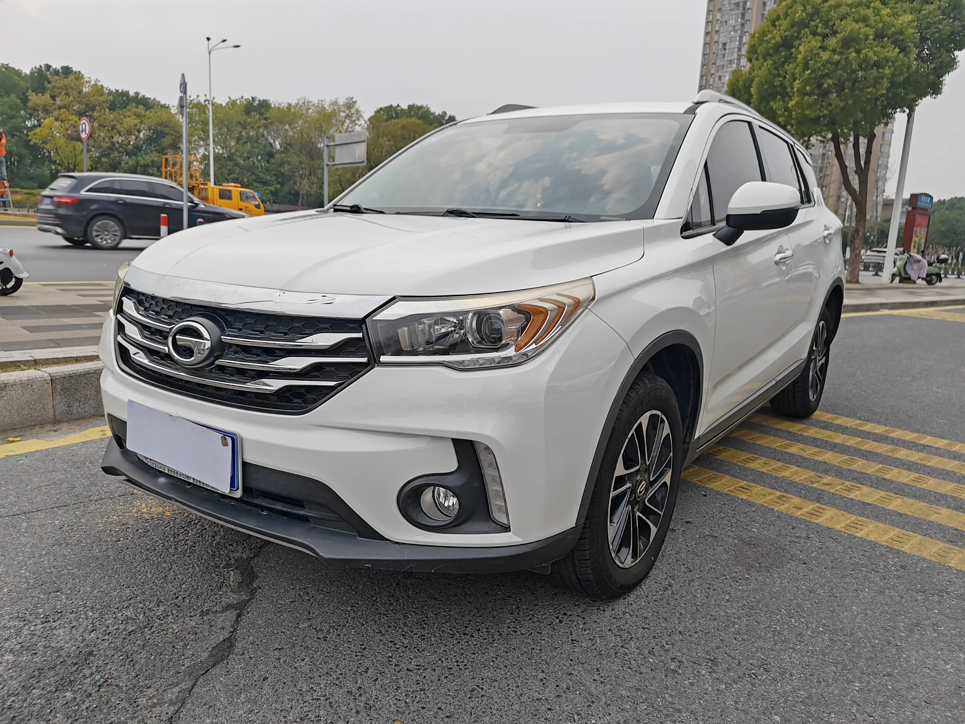 GAC Trumpchi GS4  из Китая