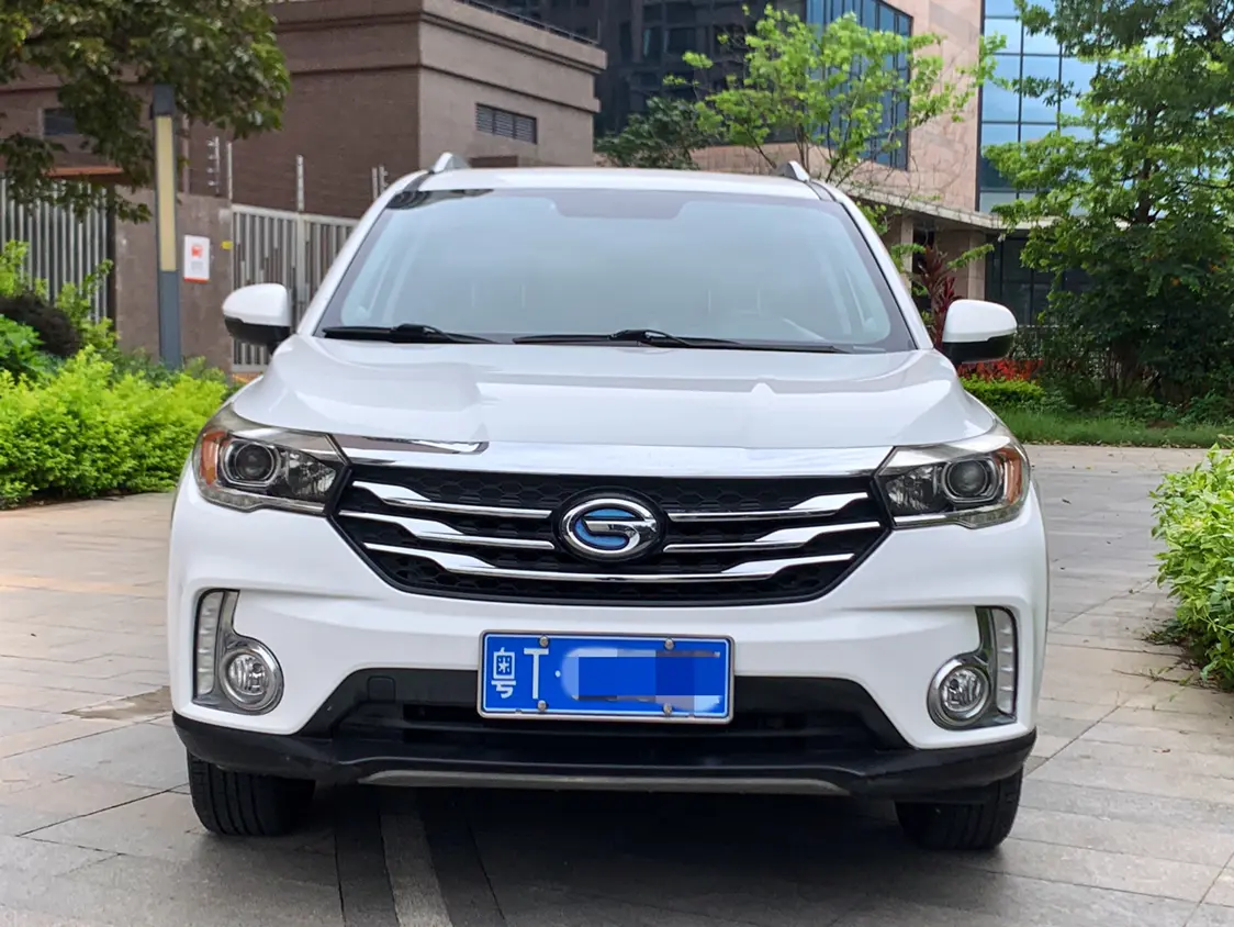 GAC Trumpchi GS4  из Китая