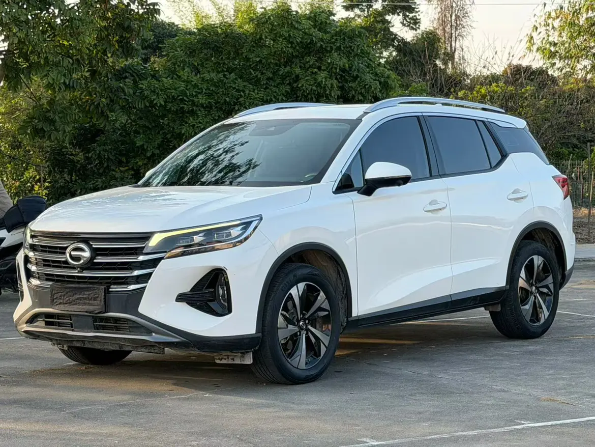 GAC Trumpchi GS4  из Китая