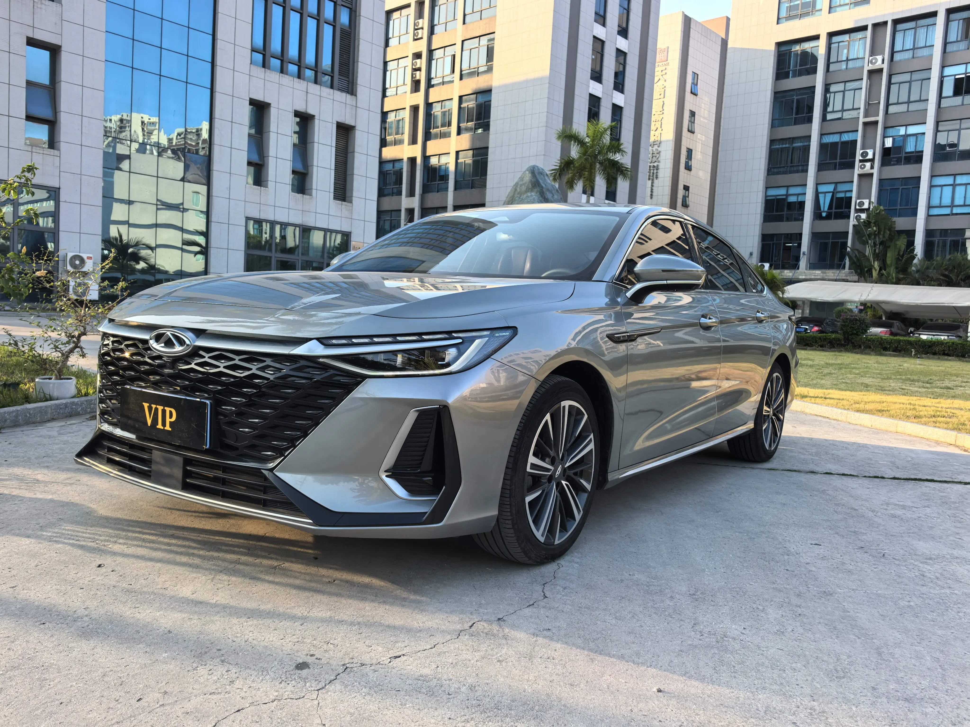 Chery Arrizo 8  из Китая