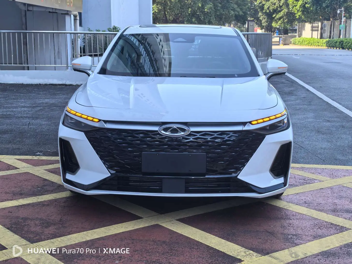 Chery Arrizo 8  из Китая