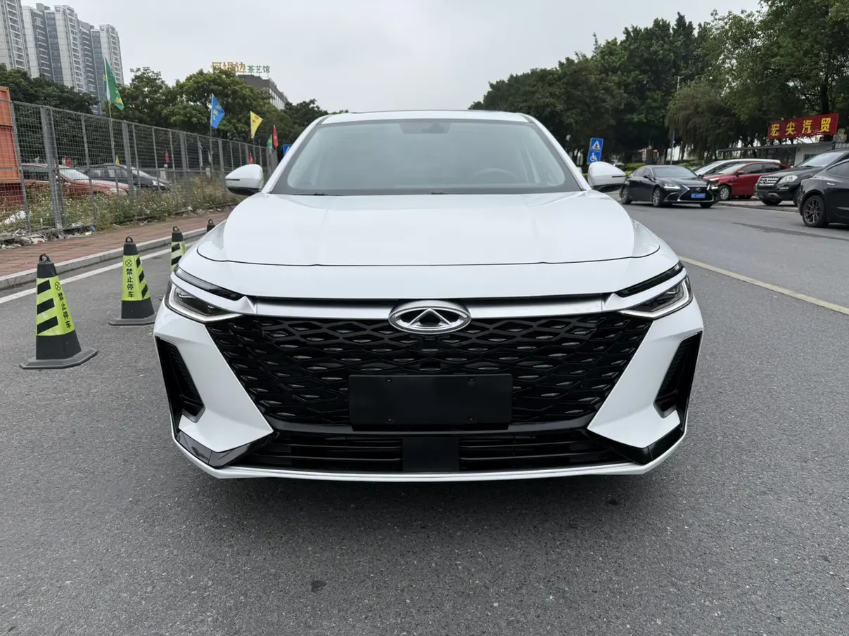 Chery Arrizo 8  из Китая