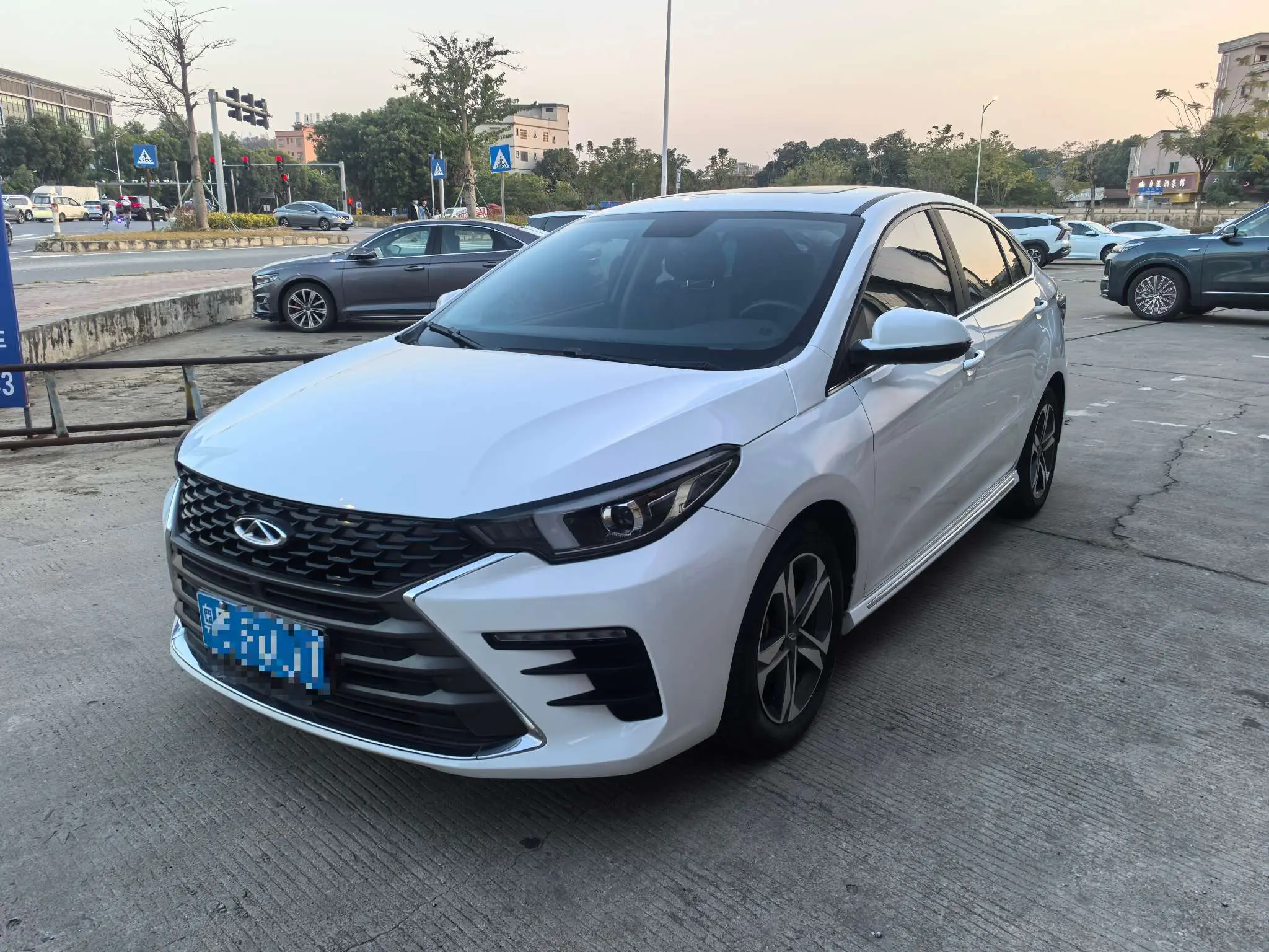 Omoda S5  из Китая