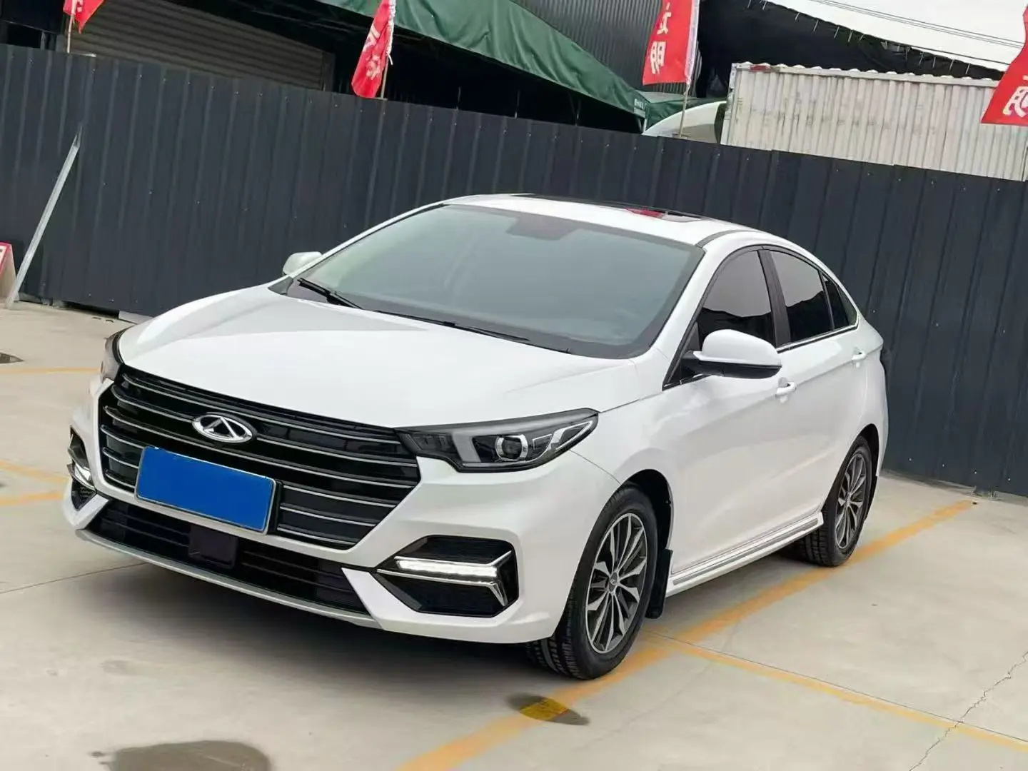 Omoda S5  из Китая