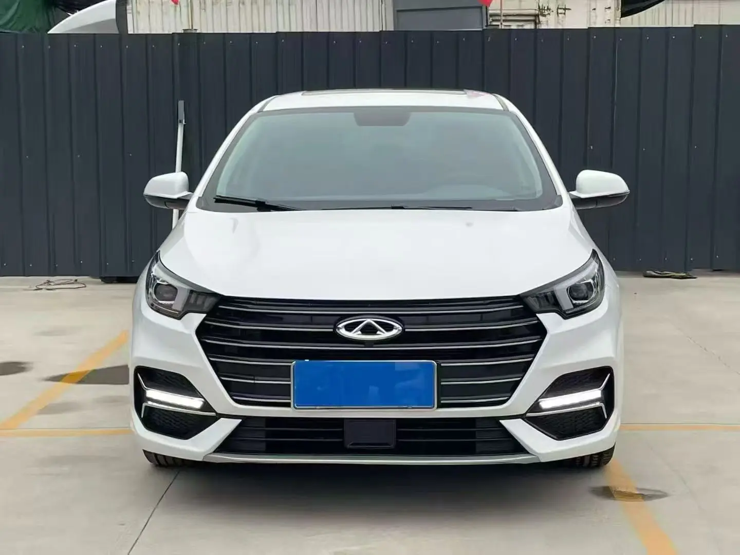 Omoda S5  из Китая