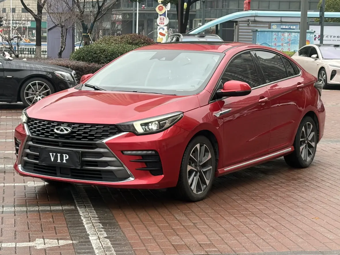 Omoda S5  из Китая