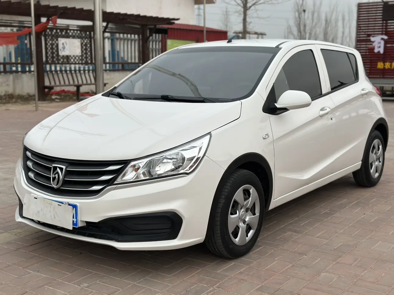 Baojun 310  из Китая