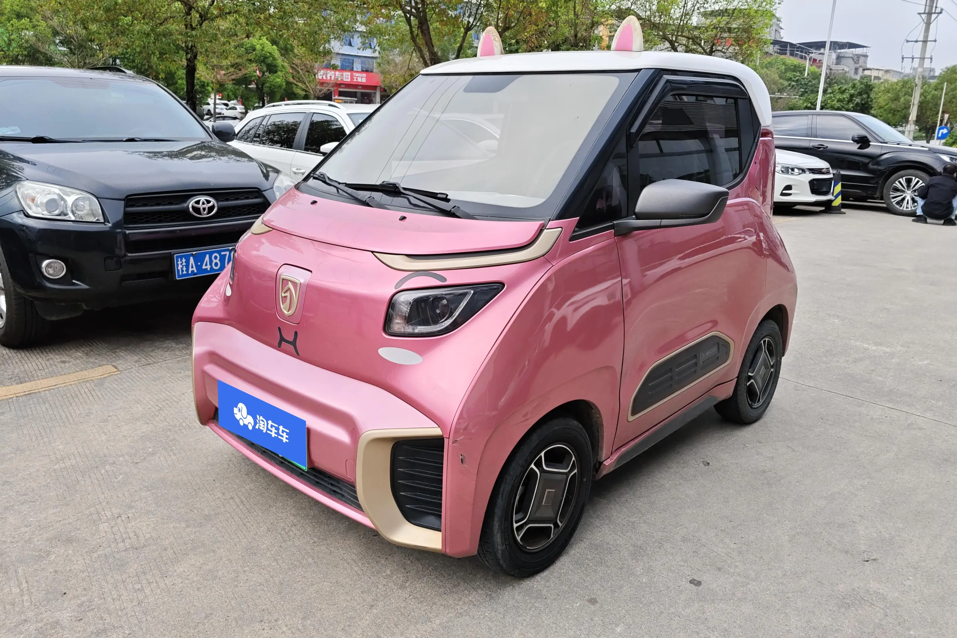Baojun E200  из Китая