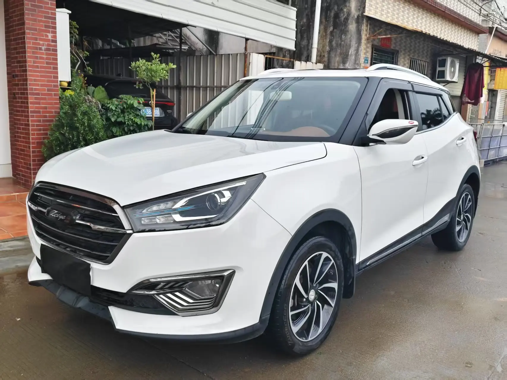 Zotye T300  из Китая