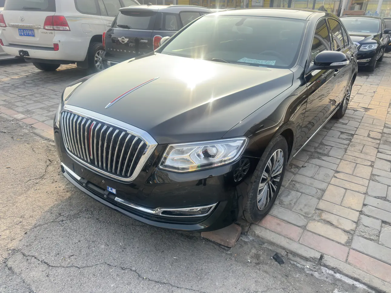 Hongqi H7  из Китая